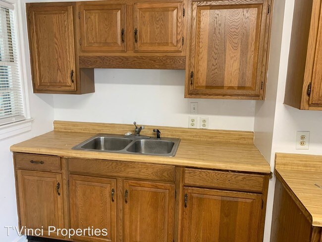 Building Photo - 2 br, 1 bath House - 2405 Dallas Avenue