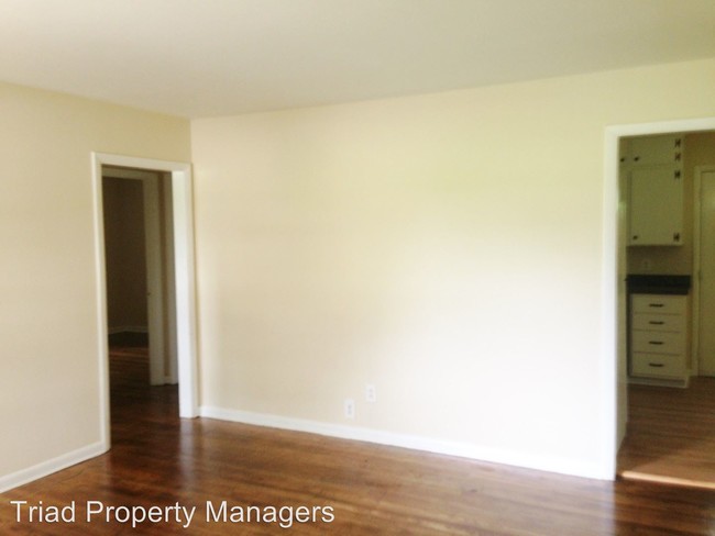 Building Photo - 3 br, 1.5 bath House - 1414 Corregidor St