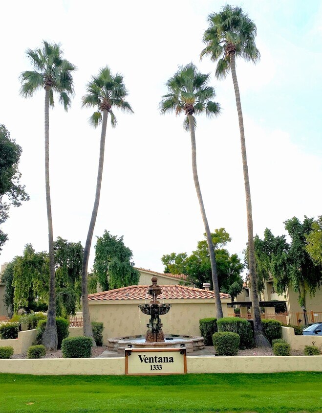 Primary Photo - Spacious Phoenix Condo!