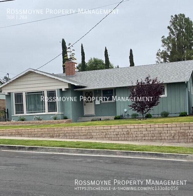 Foto principal - 9928 Marnice Ave