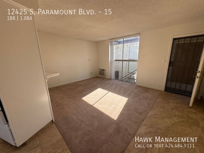 Foto del edificio - 12425 Paramount Blvd