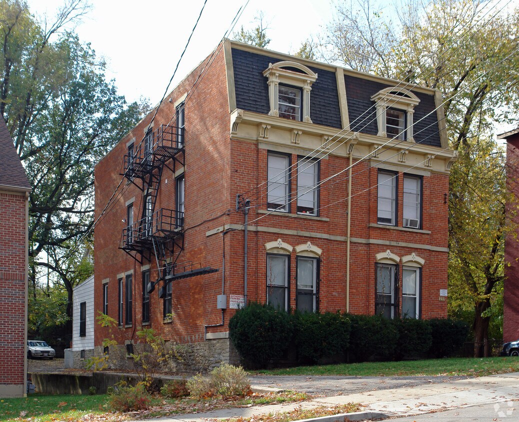 Foto principal - 233 McGregor Ave