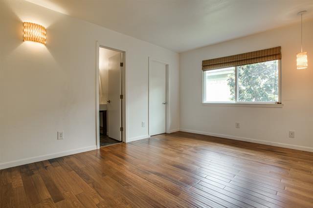 Foto del edificio - 2312 Versailles Dr