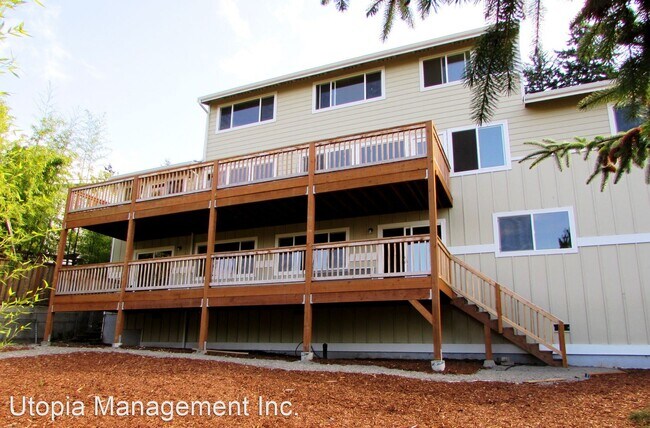 Building Photo - 4 br, 3 bath House - 213 BAYSIDE RD