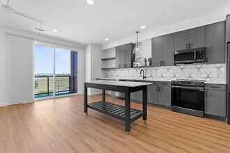 Building Photo - 2165 Gabriels Pl