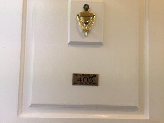 Foto del edificio - Alexander Apartments - 2 bedrooms + den