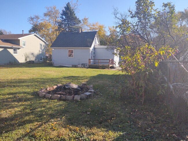 Foto del edificio - 10398 W Waldo Ave