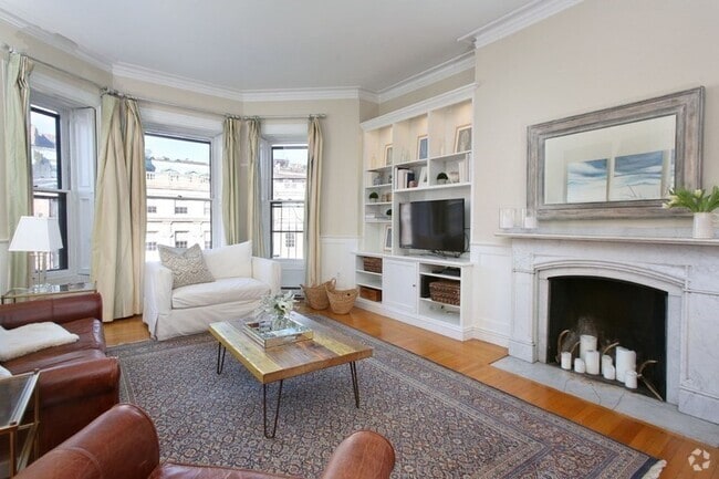 Building Photo - 173 Beacon St
