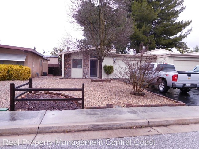Building Photo - 2 br, 2 bath House - 1848 Kings Drive