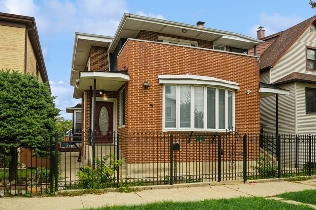 Primary Photo - 5124 W Berenice Ave