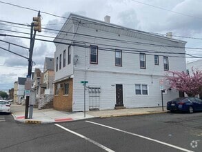 Building Photo - 468 Avenue A