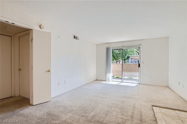 Foto del edificio - 1150 N Buffalo Dr