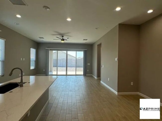 Foto del edificio - Lovely Apartment available