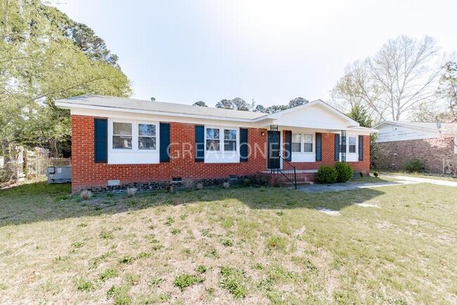 Building Photo - 3349 Vardaman Ave