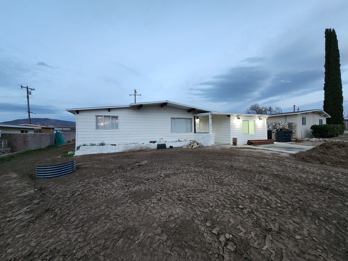 812 Beech St, Tehachapi, CA 93561 House Rental in Tehachapi, CA