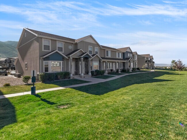 Foto del edificio - Greyhawk Townhomes