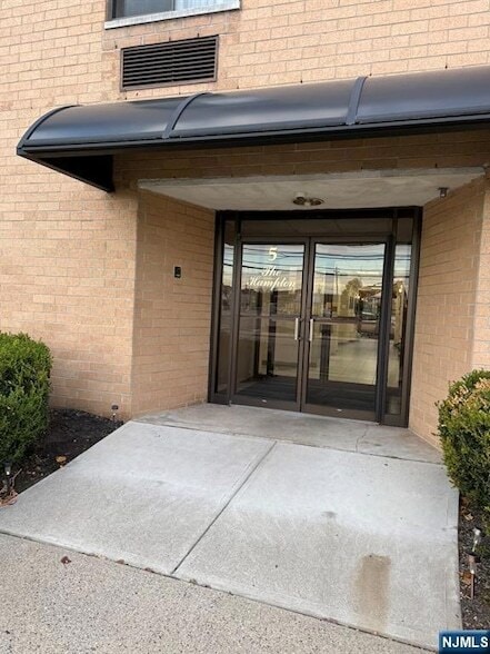 Photo - 5 Linden St Apartment