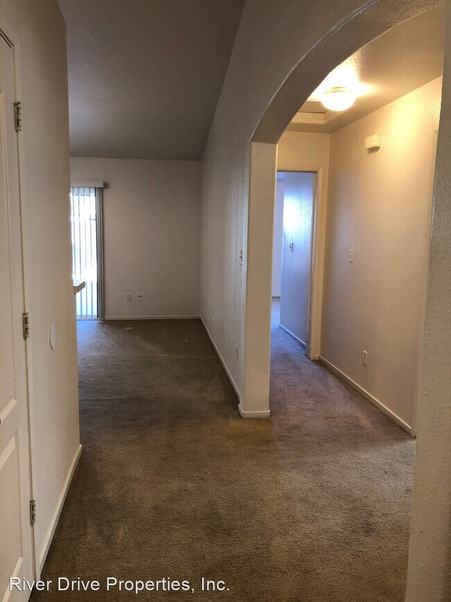 Building Photo - 3 br, 2 bath House - 2112 W. Chesler Street