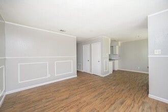 Building Photo - 506 N 3rd St