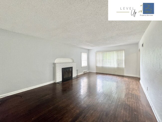 Foto del edificio - 7208 Lydia Ave