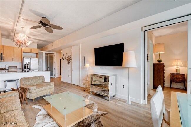 Foto del edificio - 353 E Bonneville Ave