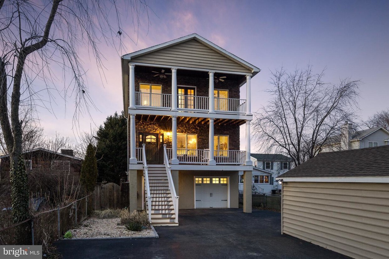 Foto principal - 11238 Bird River Grove Rd