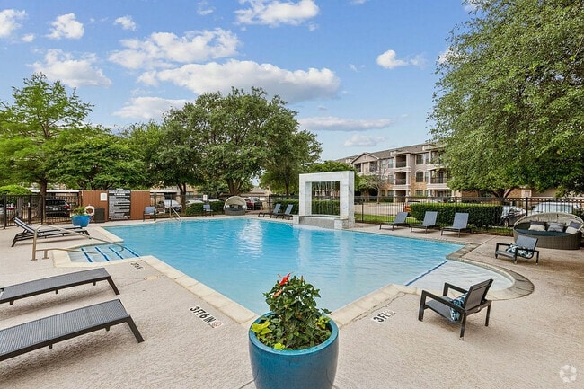 Resort-Style Pool and Sundeck - Toscana at Valley Ridge