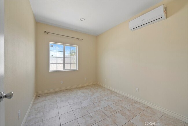 Foto del edificio - 9796 Stanwin Ave
