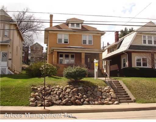 Primary Photo - 3 br, 1 bath House - 820 FIFTH AVENUE