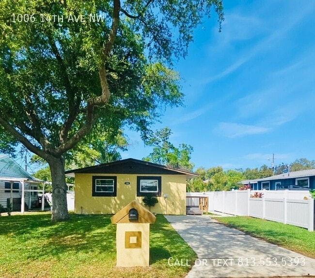 Photo - 1006 14th Ave NW House