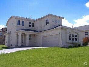 Building Photo - 8486 Meadowcrest Dr