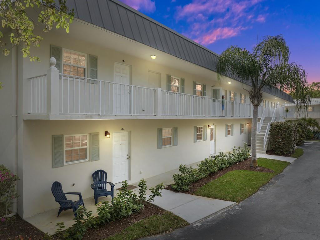 Foto principal - 900 Jasmine Ln