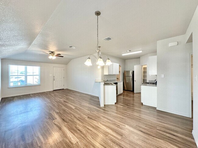 Foto del edificio - 1837 Clovis Dr