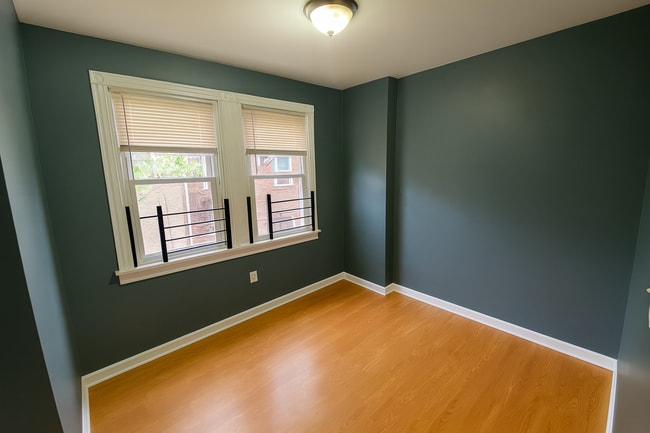 Building Photo - 2115 Sigel St