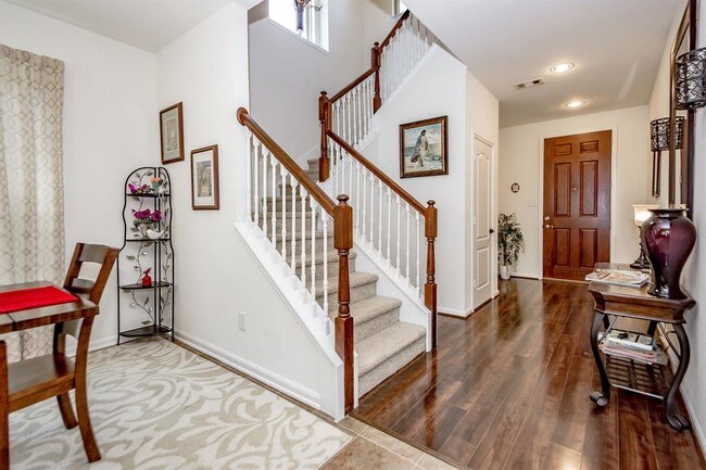 Building Photo - 4330 Lake Cypress Circle