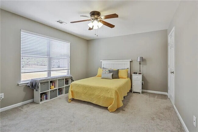Foto del edificio - 3 bedroom Woodstock Single Family House