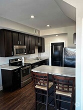 Building Photo - 970 Ridge Ave
