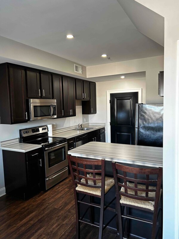 Foto principal - 970 Ridge Ave