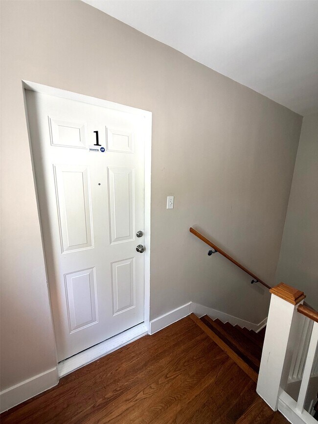 Foto del edificio - 1915 Binz St