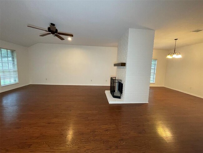 Building Photo - 17106 Bayou Bluff Ct
