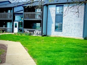 Building Photo - 1117 S Cross St