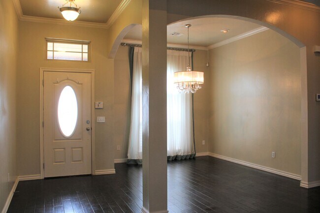 Building Photo - 16113 Capulet Dr