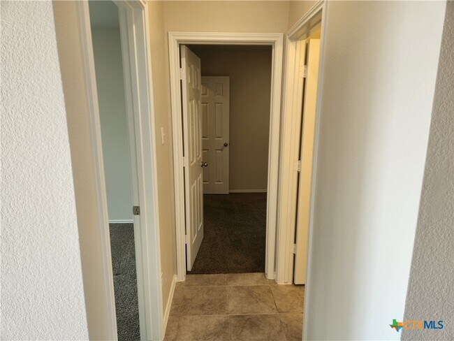 Building Photo - 8940 Ranger Smt Rd