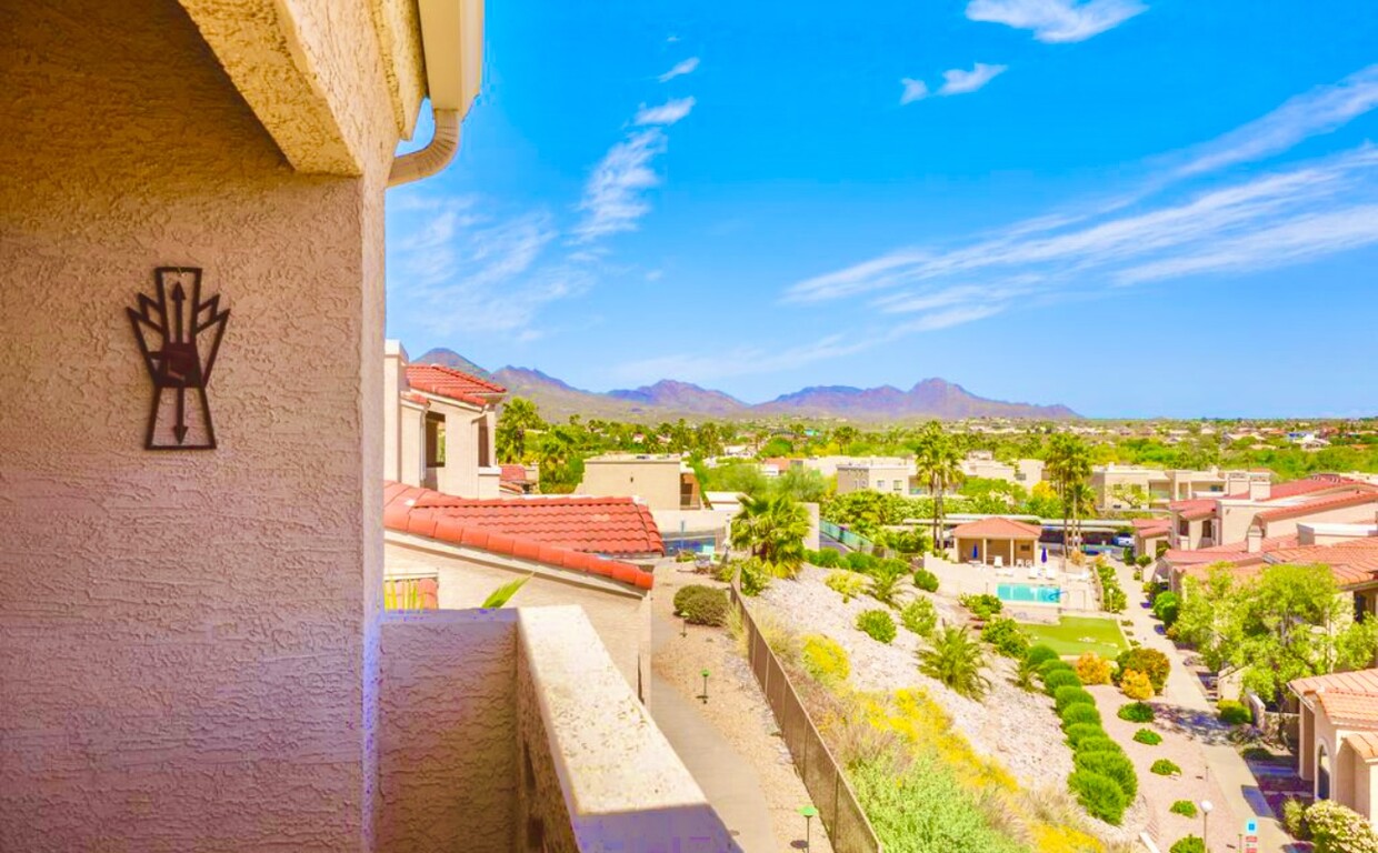 The views from your private terrace are jaw dropping! - 16354 E Palisades Blvd