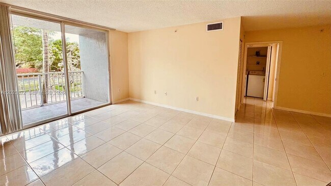 Foto del edificio - 631 SW 111th Ln