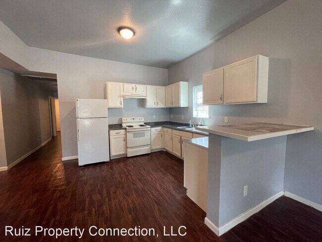 Building Photo - 4 br, 2 bath House - 1228 E Terrell Ave