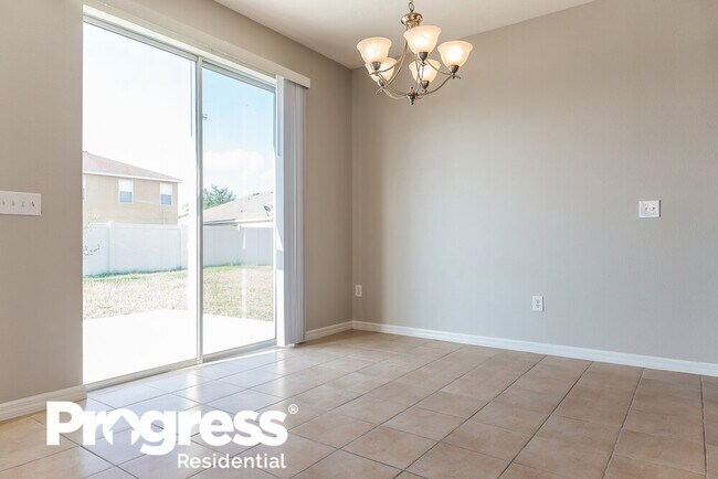Building Photo - 10281 Newminster Loop