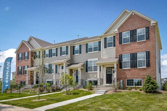 Building Photo - 1611 Bentz Way