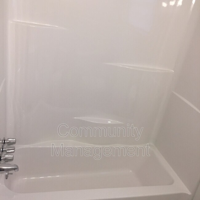 Foto del edificio - 40234 LA-42