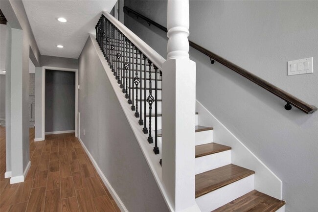 Photo - 12811 Golden Tee Ln House